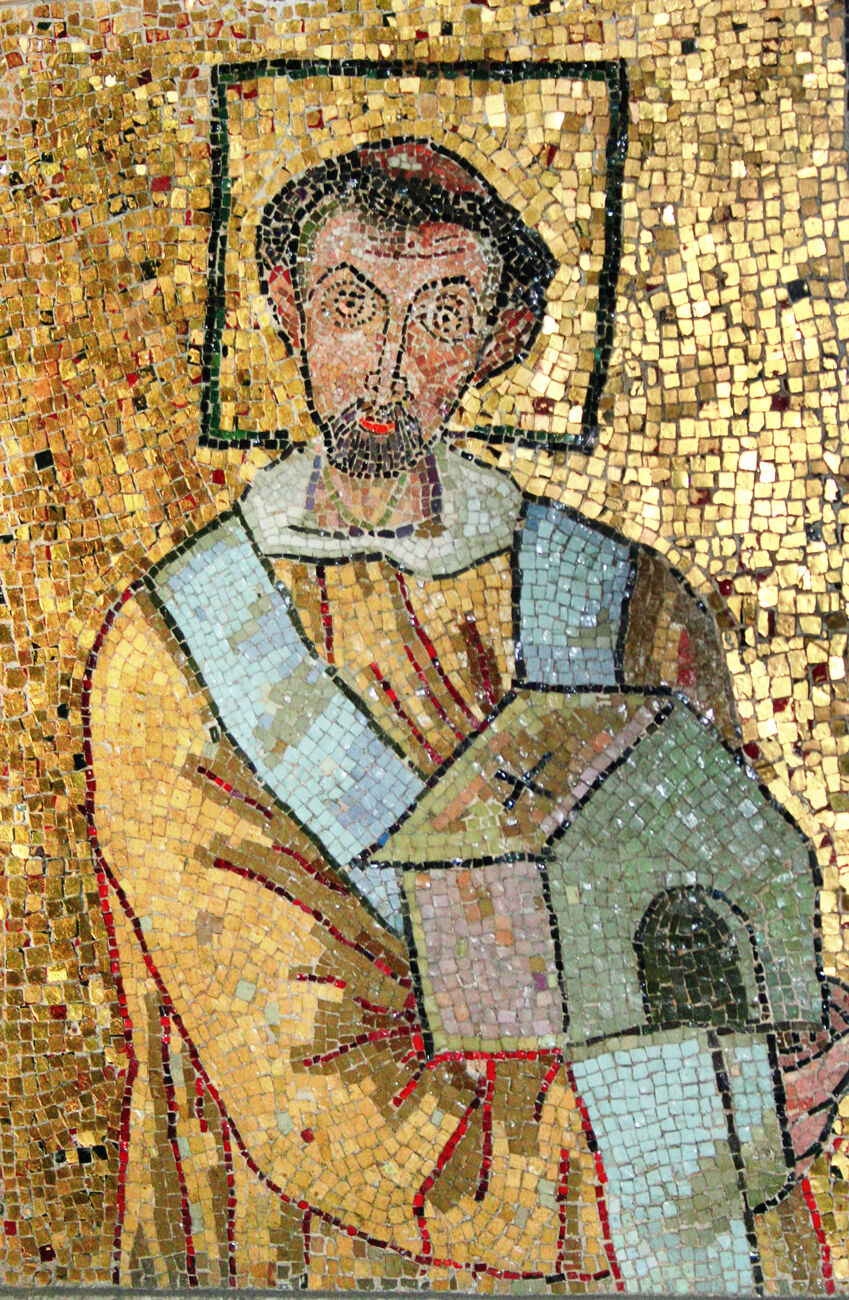 Ил. 4. Портрет Иоанна VII (705–707). VIII в. Мозаика. Фрагмент декорации из оратория Иоанна VII в старой базилике Св. Петра в Риме. Гроты Ватикана